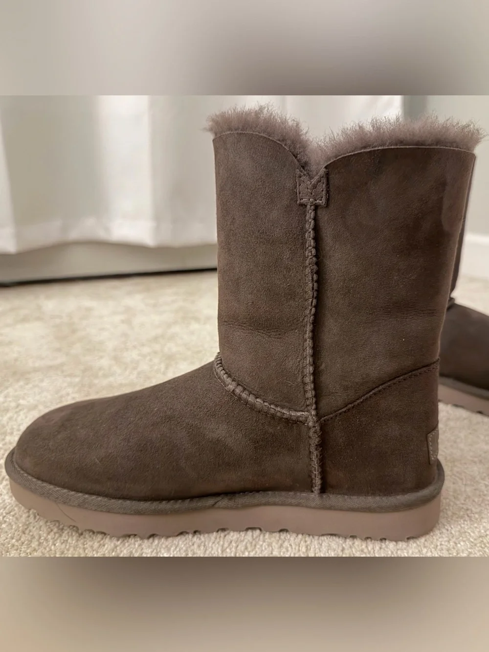 UGG Bailey Button II Boots Espresso Size 9